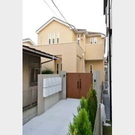 喜多見駅より徒歩8分 築9年7ヶ月 2階建の賃貸物件