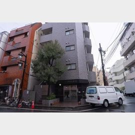スカイコート新宿１０ 3階 築28年3ヶ月の賃貸物件