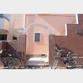 西浦和駅より徒歩4分 築36年6ヶ月 2階建の賃貸物件