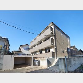 鎌ケ谷駅より徒歩3分 築6年7ヶ月 3階建の賃貸物件