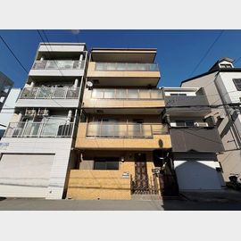 中津駅より徒歩9分 築37年4ヶ月 4階建の賃貸物件