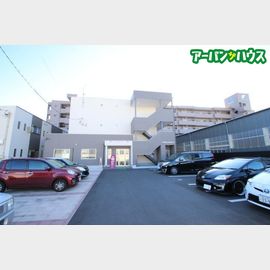 備前西市駅より徒歩13分 築10年5ヶ月 3階建の賃貸物件