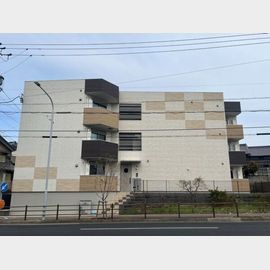 野並駅より徒歩5分 築4年1ヶ月 3階建の賃貸物件