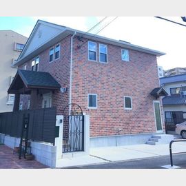 上社駅より徒歩6分 築9年11ヶ月 2階建の賃貸物件