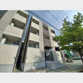 野並駅より徒歩2分 築8年7ヶ月 3階建の賃貸物件
