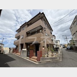 瓢箪山駅より徒歩19分 3階 築30年4ヶ月の賃貸物件