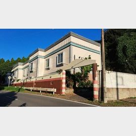 成田空港（第１旅客ターミナル）駅よりバス20分 築39年1ヶ月 2階建の賃貸物件