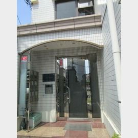 浦安駅よりバス15分 2階 築38年6ヶ月の賃貸物件