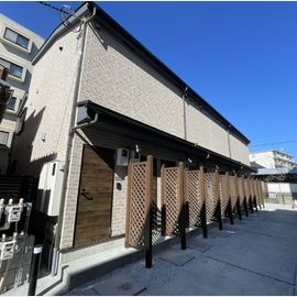 小作駅より徒歩13分 2階 築1年11ヶ月の賃貸物件