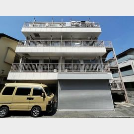 梅島駅より徒歩5分 3階 築39年2ヶ月の賃貸物件