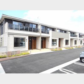 春日駅よりバス15分 築5年6ヶ月 2階建の賃貸物件