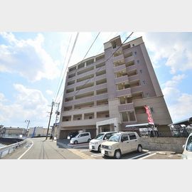 箱崎駅より徒歩15分 4階 築12年8ヶ月の賃貸物件